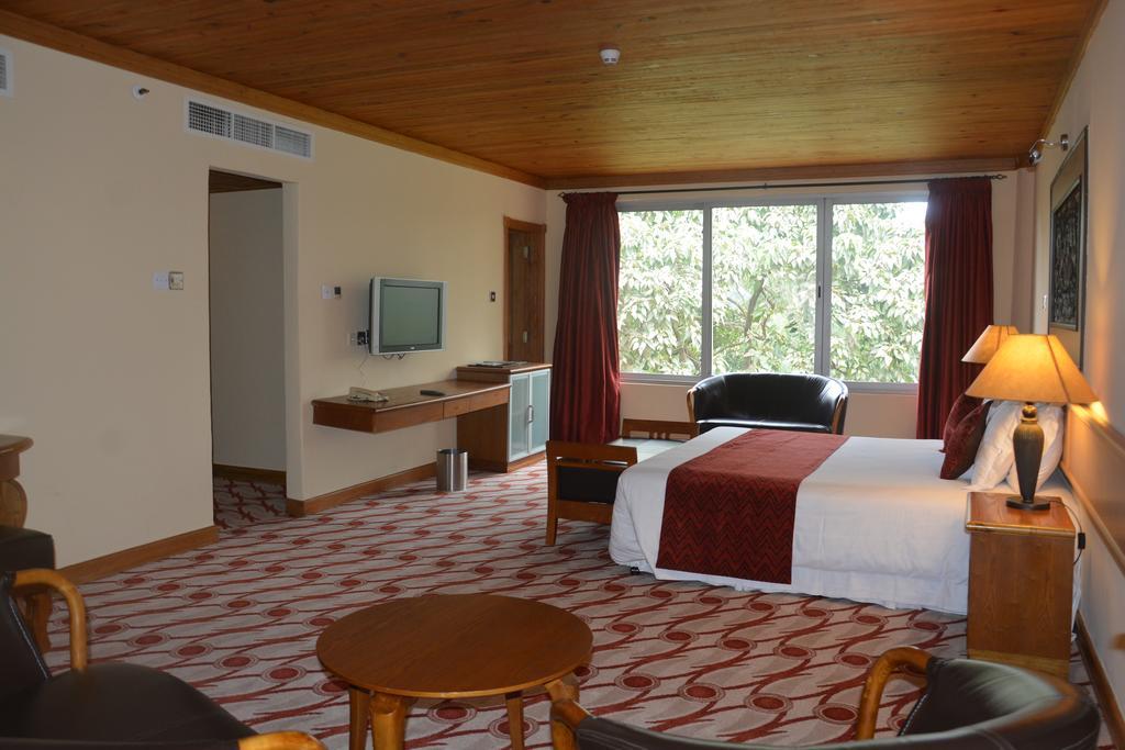 Golf Course Hotel Kampala Kültér fotó