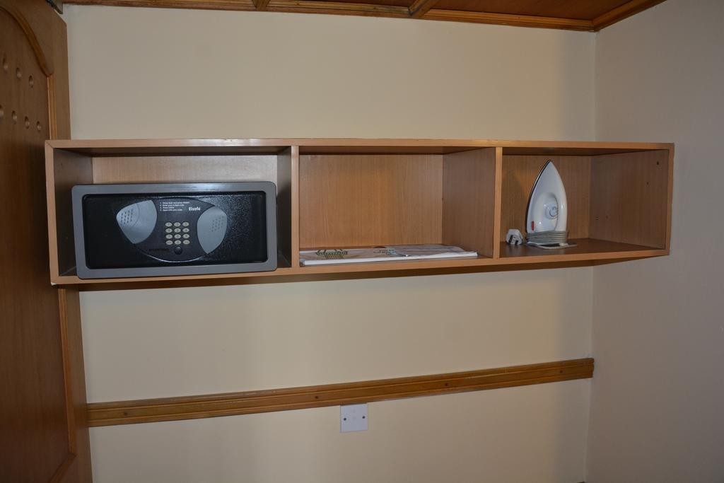 Golf Course Hotel Kampala Kültér fotó